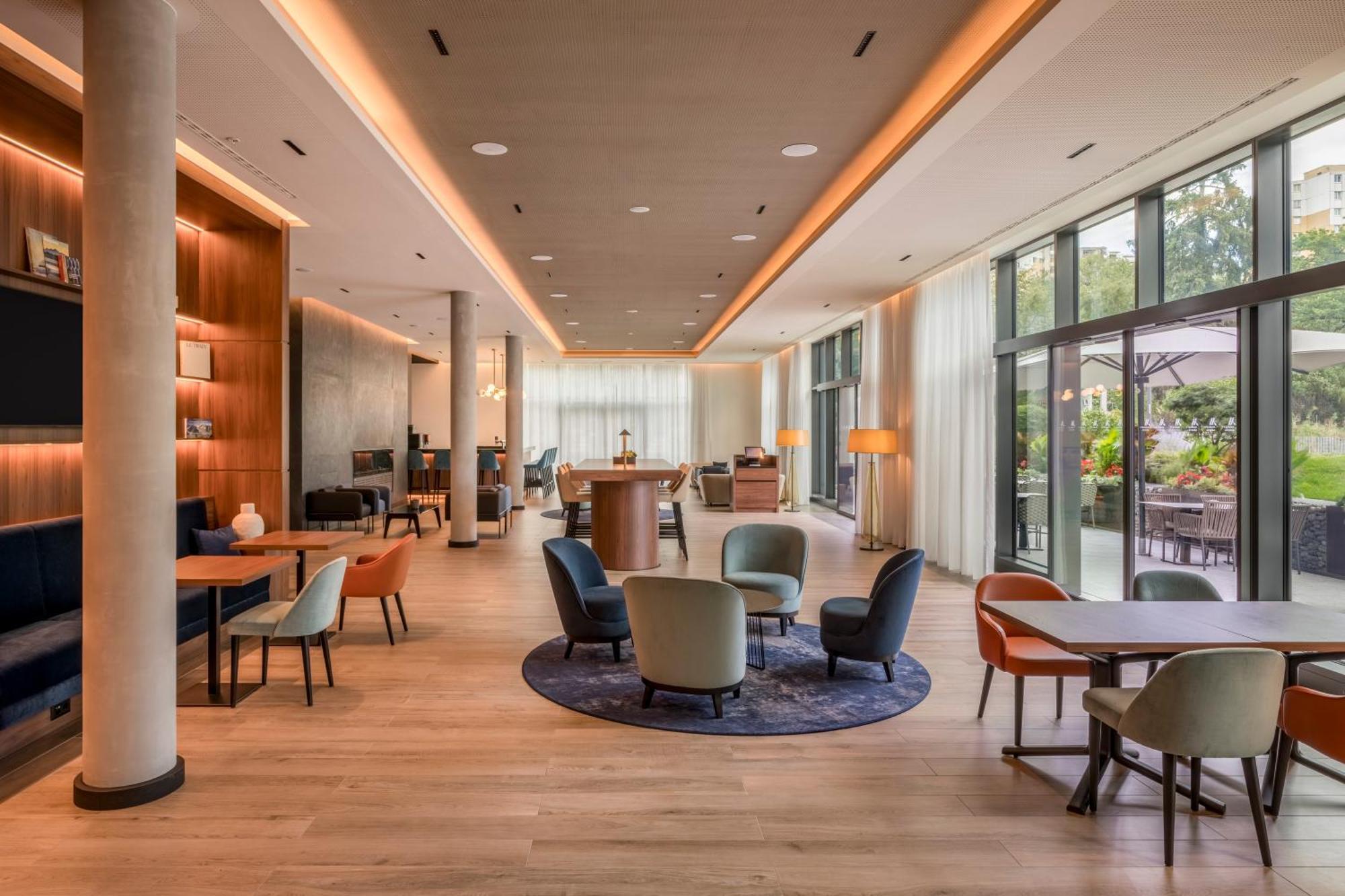 Geneva Marriott Hotel ميرين المظهر الخارجي الصورة