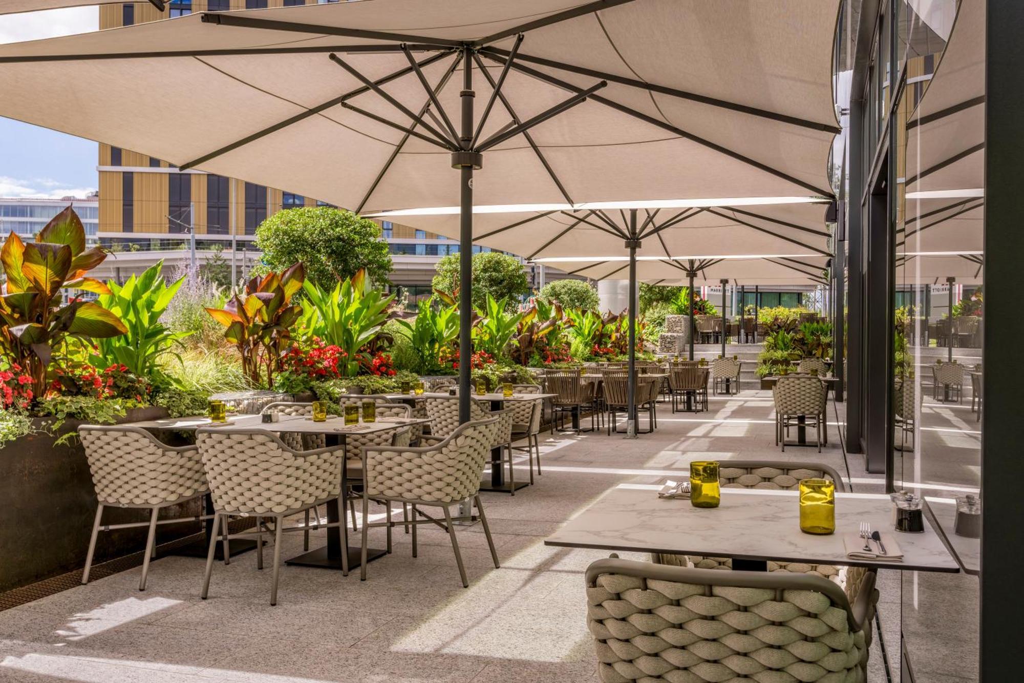 Geneva Marriott Hotel ميرين المظهر الخارجي الصورة